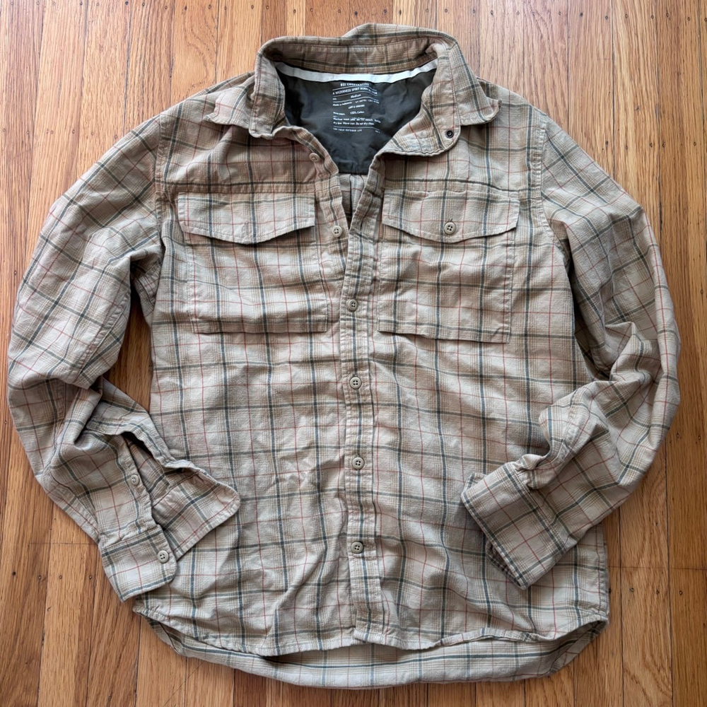 Women's REI Co-op Plaid Button Down Shirt M Beige Red - Picture 2 of 4